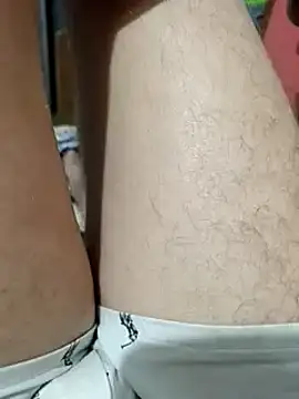 Snapshot of akkyplayboy08 chatting on January 13, 9:19 am akkyplayboy08 online show from January 13, 9:19 am