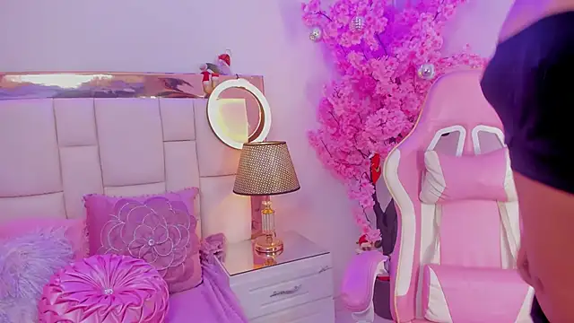 Mia Jansen online show from December 15, 12:40 am