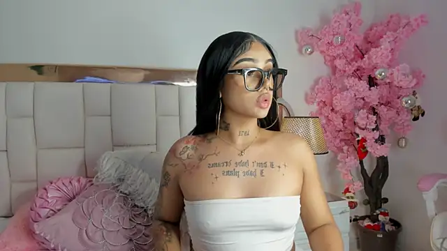 Mia Jansen online show from December 24, 1:49 am