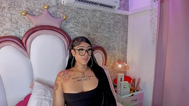 Mia Jansen online show from April 22, 1:45 pm