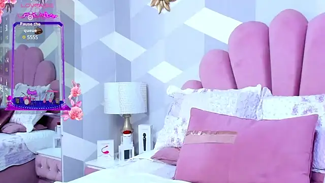 KylieMonnett online show from January 16, 5:21 am