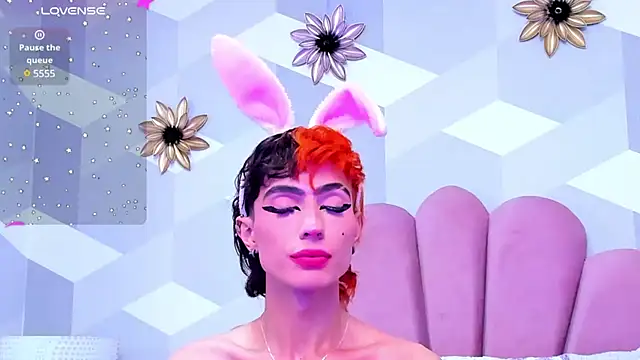 KylieMonnett online show from February 17, 5:36 am