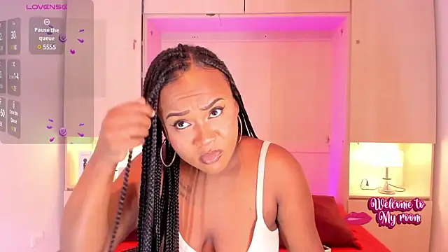 EmilyyStuart online show from March 14, 3:37 am