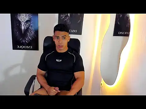 Snapshot of Andrew_wolf7 chatting on December 12, 1:21 am Andrew wolf7 online show from December 12, 1:21 am