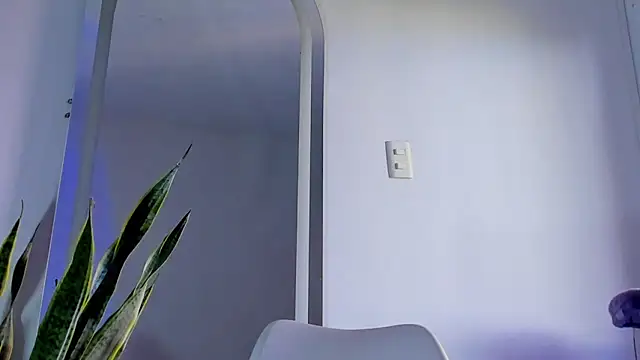 Snapshot of Andrew_wolf7 chatting on October 28, 3:47 pm Andrew wolf7 online show from October 28, 3:47 pm