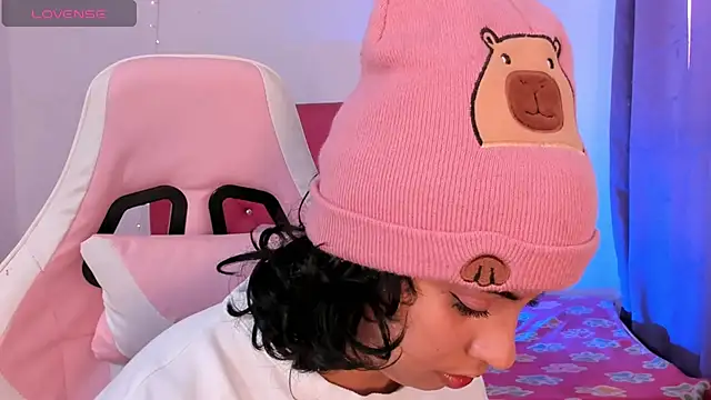 adriannyp 1 online show from September 22, 1:02 pm