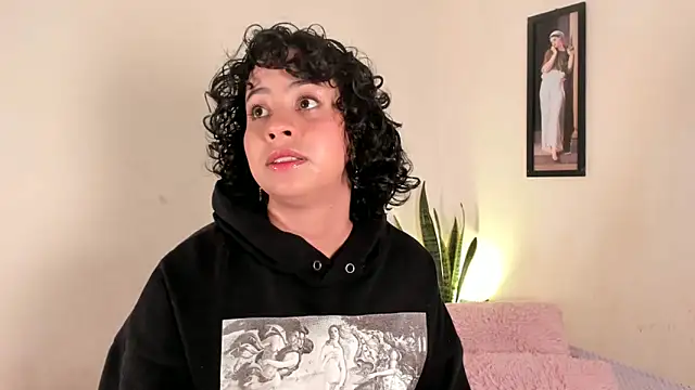 adriannyp 1 online show from March 18, 1:47 pm