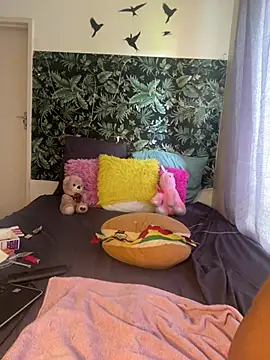 Snapshot of InkLady444 chatting on December 21, 7:24 am InkLady444 online show from December 21, 7:24 am