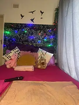 Snapshot of InkLady444 chatting on February 9, 4:25 am InkLady444 online show from February 9, 4:25 am