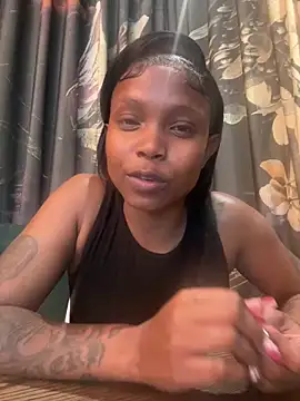 Snapshot of InkLady444 chatting on February 21, 11:22 am InkLady444 online show from February 21, 11:22 am