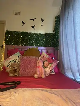 Snapshot of InkLady444 chatting on February 25, 4:35 am InkLady444 online show from February 25, 4:35 am