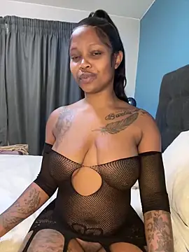 Snapshot of InkLady444 chatting on September 26, 5:28 pm InkLady444 online show from September 26, 5:28 pm