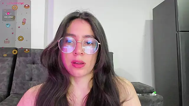 emmadiaz1 online show from January 21, 2:22 am