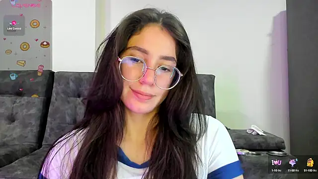 emmadiaz1 online show from February 24, 4:27 am