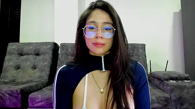 emmadiaz1 online show from September 28, 5:02 am