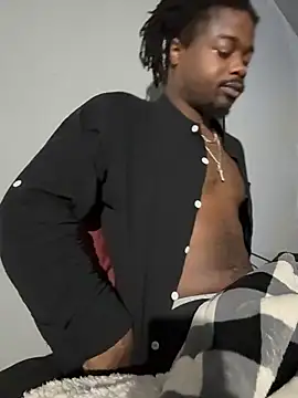 SluttyLyfe4L online show from April 5, 8:11 am