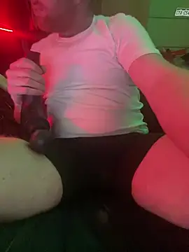 Snapshot of theoneandonlyniko chatting on December 31, 7:53 am theoneandonlyniko online show from December 31, 7:53 am