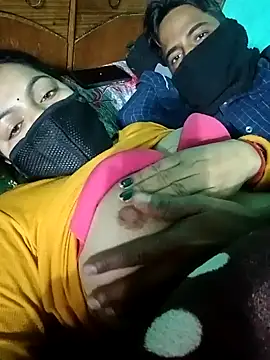 Lustyful Couple online show from January 4, 8:17 am