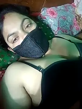 Lustyful Couple online show from January 24, 10:41 pm