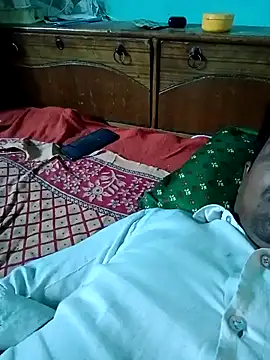 Lustyful Couple online show from February 21, 7:45 am