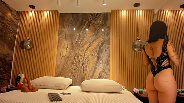 nathassa grant online show from March 5, 11:49 am