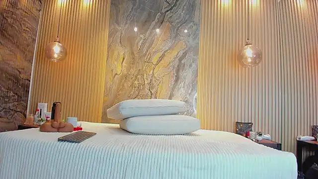 nathassa grant online show from March 12, 2:34 pm