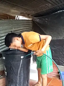 Valentinacuc online show from November 8, 11:10 am