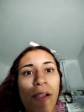 caroline0997 online show from December 23, 7:38 am