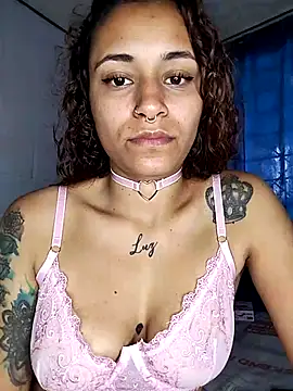 caroline0997 online show from November 2, 8:22 pm