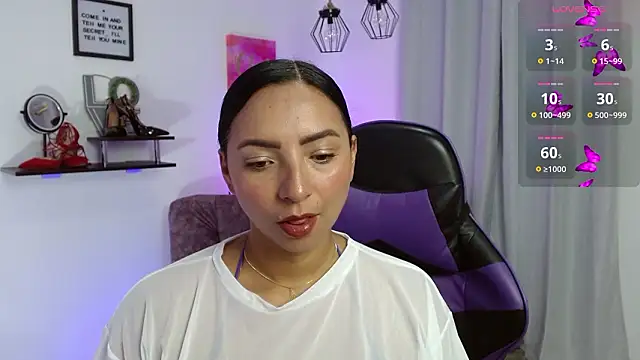 Emmi Cam online show from March 31, 1:00 pm