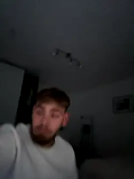 Snapshot of JuNIs_ chatting on September 8, 10:09 pm JuNIs online show from September 8, 10:09 pm