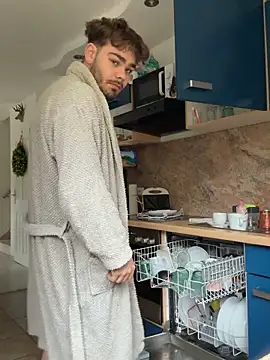 Snapshot of JuNIs_ chatting on October 20, 9:54 am JuNIs online show from October 20, 9:54 am