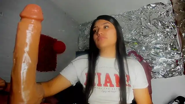 SarahStones online show from March 26, 4:07 am