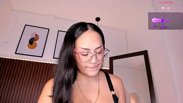 emma white 01 online show from December 5, 1:36 am