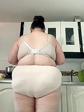 Madisonpalacio online show from October 28, 1:58 pm