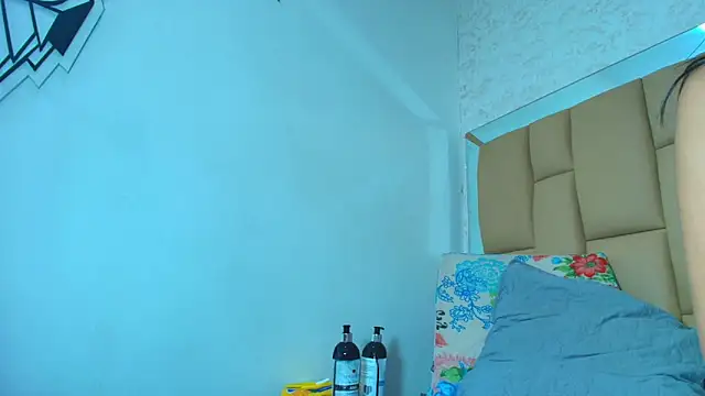 Snapshot of mss_samy chatting on February 1, 3:19 am mss samy online show from February 1, 3:19 am