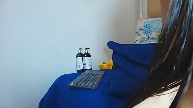 Snapshot of mss_samy chatting on March 4, 6:26 am mss samy online show from March 4, 6:26 am