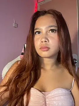 Snapshot of ursweet_babygirl chatting on May 7, 4:12 pm ursweet babygirl online show from May 7, 4:12 pm