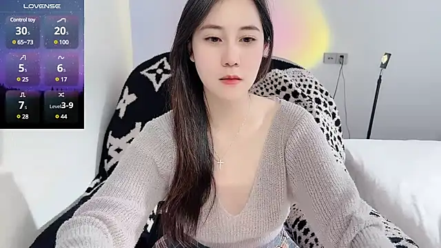 Snapshot of newwell chatting on March 18, 2:36 am newwell online show from March 18, 2:36 am