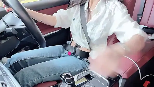 Snapshot of newwell chatting on November 25, 4:34 am newwell online show from November 25, 4:34 am