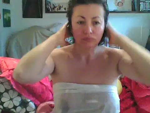 Snapshot of MariaAnaSunshine chatting on February 26, 1:30 pm MariaAnaSunshine online show from February 26, 1:30 pm