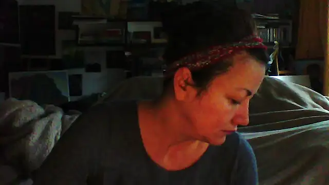 Snapshot of MariaAnaSunshine chatting on October 13, 6:24 am MariaAnaSunshine online show from October 13, 6:24 am