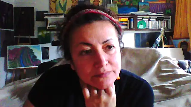 Snapshot of MariaAnaSunshine chatting on October 17, 9:45 am MariaAnaSunshine online show from October 17, 9:45 am