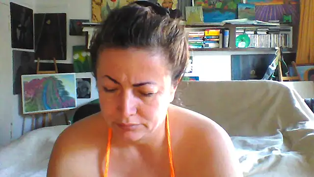 Snapshot of MariaAnaSunshine chatting on October 18, 2:07 pm MariaAnaSunshine online show from October 18, 2:07 pm