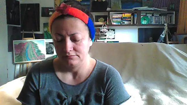 Snapshot of MariaAnaSunshine chatting on October 21, 7:20 am MariaAnaSunshine online show from October 21, 7:20 am