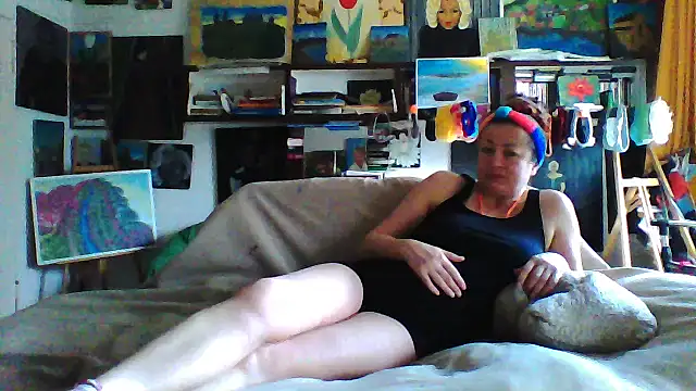 MariaAnaSunshine online show from December 1, 8:19 am