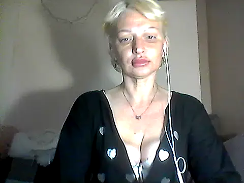 MaryJane441 online show from April 22, 8:10 pm