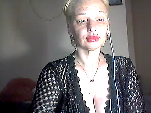 Snapshot of MaryJane441 chatting on April 29, 8:26 pm MaryJane441 online show from April 29, 8:26 pm