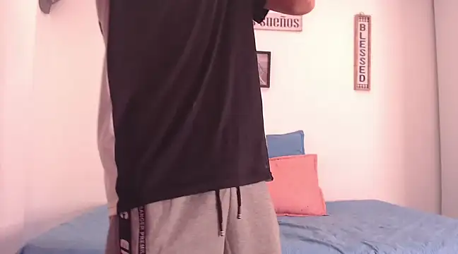 harrytomson 1 online show from December 2, 5:26 am