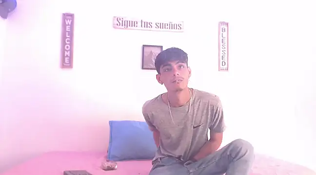 harrytomson 1 online show from December 15, 5:31 pm